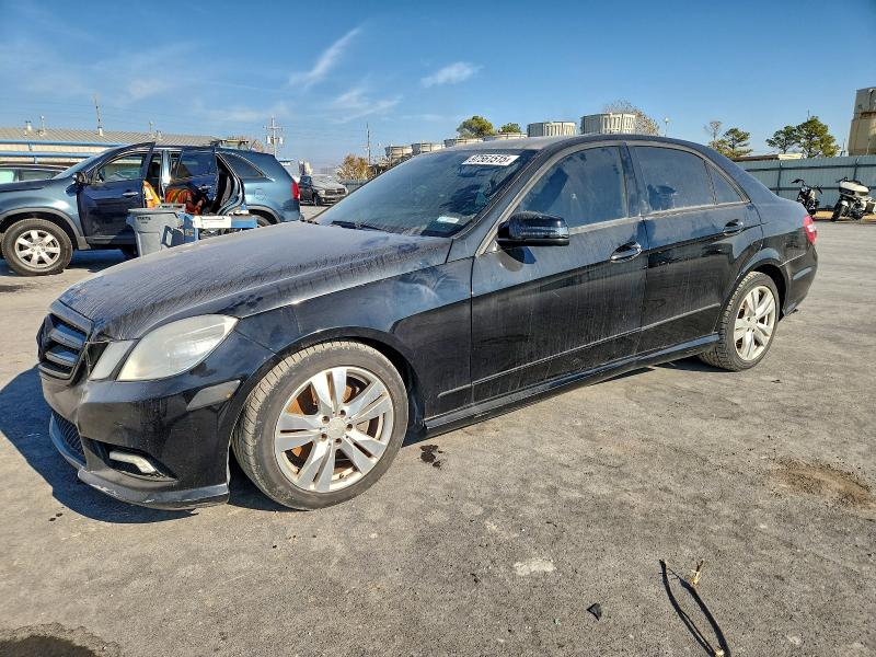 97561515 :رقم المزاد ، WDDHF8HB1BA377638 vin ، 2011 Mercedes-benz E 350 4mat مزاد بيع