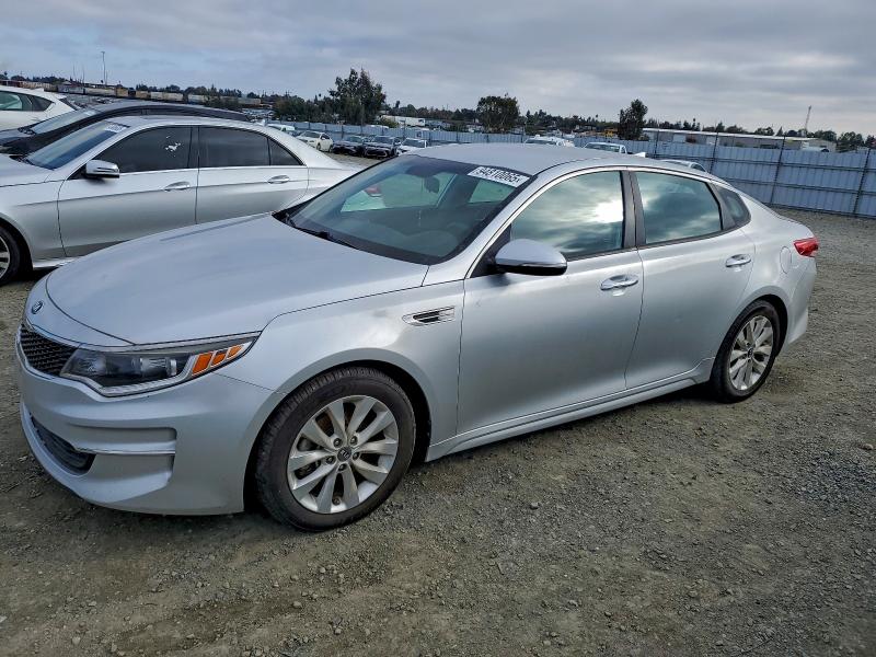 94810065 :رقم المزاد ، 5XXGT4L32HG129810 vin ، 2017 Kia Optima Lx مزاد بيع