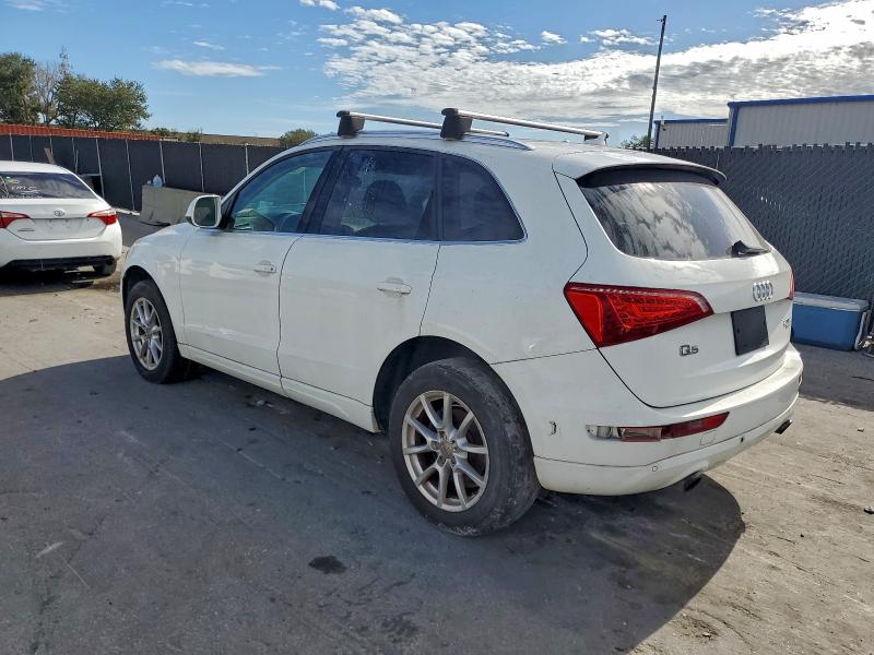 95087615 :رقم المزاد ، WA1LFAFP3CA054746 vin ، 2012 Audi Q5 Premium مزاد بيع
