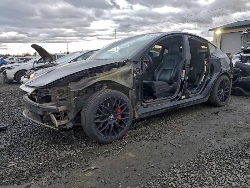 Auction sale of the 2022 Tesla Model Y, vin: 7SAYGDEF5NF398627, lot number: 67689016