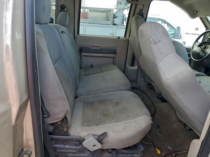 97221085 :رقم المزاد ، 1FDAW57P74EC28326 vin ، 2004 Ford F550 Supe مزاد بيع