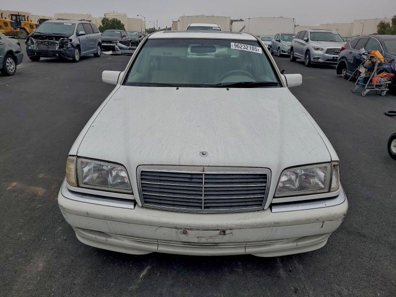 1999 Mercedes Benz C Class C300 4d Spor მანქანა იყიდება აუქციონზე, vin: WDBHA24G1XA717366, აუქციონის ნომერი: 96232105