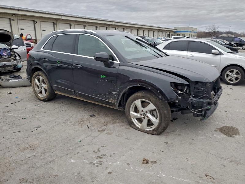 97341145 :رقم المزاد ، WA1AUCF34M1058893 vin ، 2021 Audi Q3 مزاد بيع