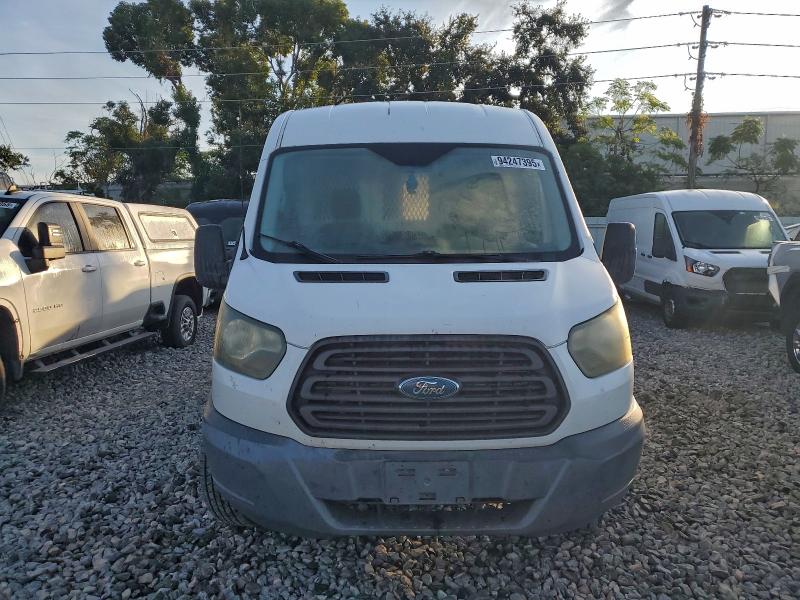 75696285 :رقم المزاد ، 1FTYR1CM9FKA29183 vin ، 2015 Ford Transit T- مزاد بيع