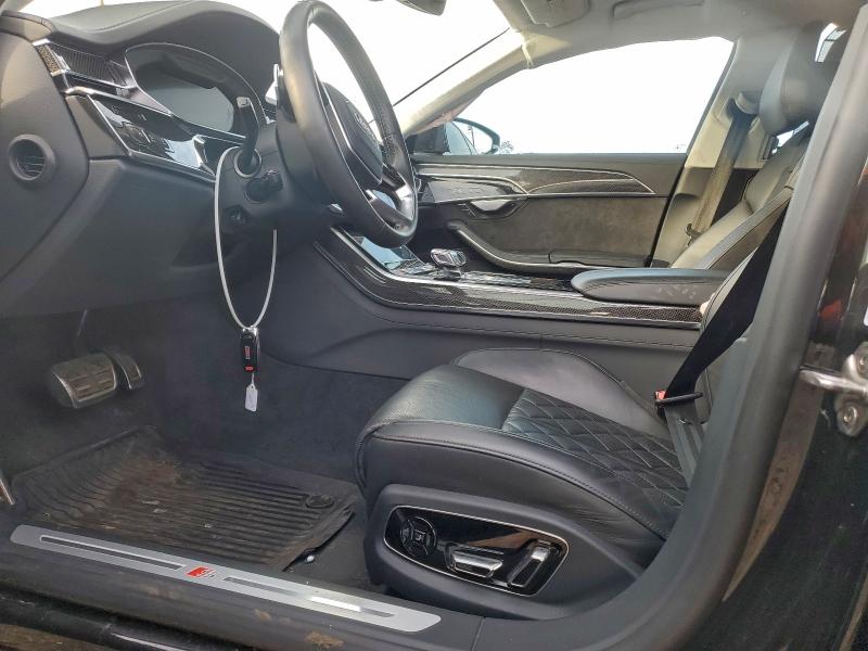 94931485 :رقم المزاد ، WAU8SAF82MN011541 vin ، 2021 Audi S8 مزاد بيع