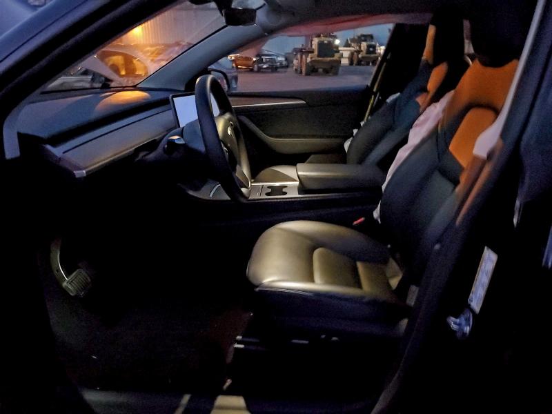2025 Tesla Model Y მანქანა იყიდება აუქციონზე, vin: 7SAYGDEE8SF299108, აუქციონის ნომერი: 92218415