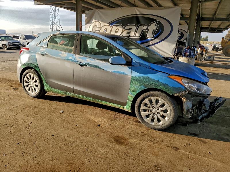 2017 Hyundai Elantra Gt მანქანა იყიდება აუქციონზე, vin: KMHD35LH2HU382250, აუქციონის ნომერი: 97357085