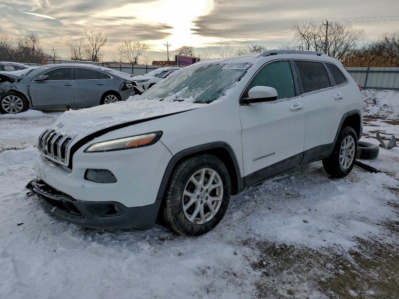 95471325 :رقم المزاد ، 1C4PJMCS4FW615026 vin ، 2015 Jeep Cherokee مزاد بيع