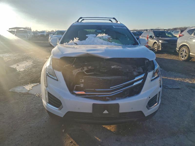 93992965 :رقم المزاد ، 1GYKNCRSXHZ114122 vin ، 2017 Cadillac Xt5 Premiu مزاد بيع