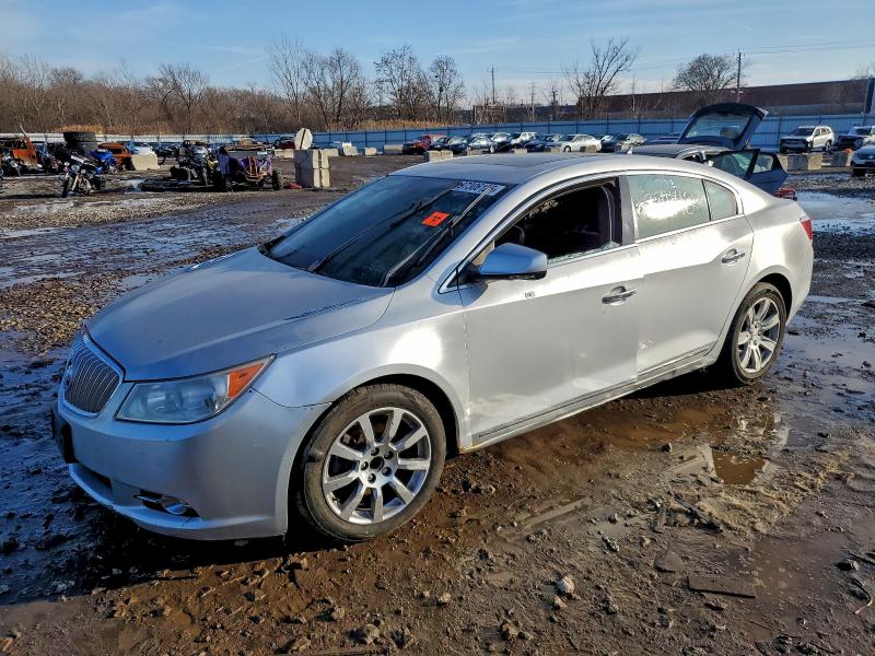 97306125 :رقم المزاد ، 1G4GC5EG1AF275590 vin ، 2010 Buick Lacrosse مزاد بيع