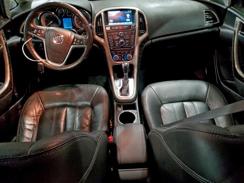 94666905 :رقم المزاد ، 1G4PT5SV9F4212338 vin ، 2015 Buick Verano مزاد بيع