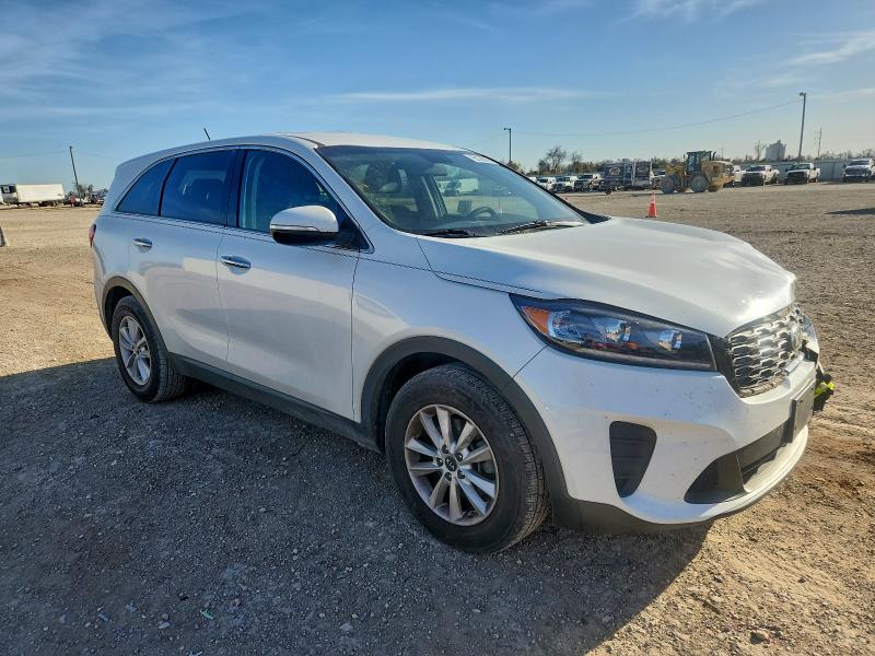 2019 Kia Sorento მანქანა იყიდება აუქციონზე, vin: 5XYPG4A58KG477638, აუქციონის ნომერი: 98196645