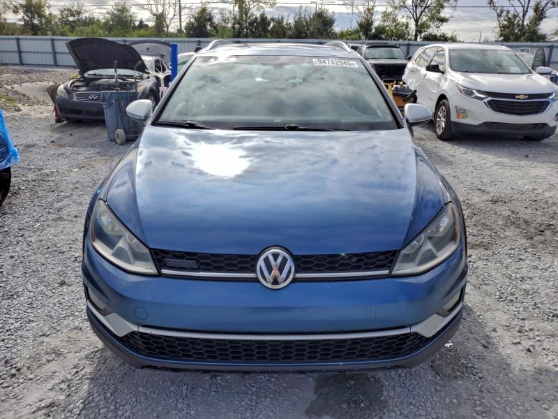 2017 Volkswagen Golf Alltr მანქანა იყიდება აუქციონზე, vin: 3VWH17AU9HM509472, აუქციონის ნომერი: 94742945