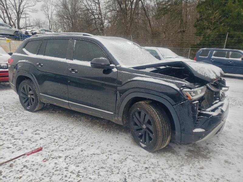 97710805 :رقم المزاد ، 1V2BR2CAXMC547682 vin ، 2021 Volkswagen Atlas مزاد بيع