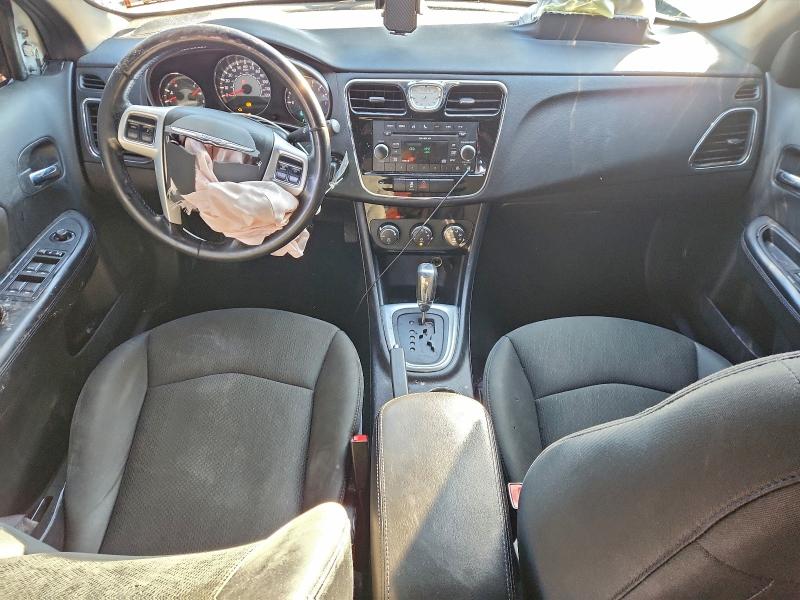 2011 Chrysler 200 მანქანა იყიდება აუქციონზე, vin: 1C3BC1FG8BN615710, აუქციონის ნომერი: 94813425