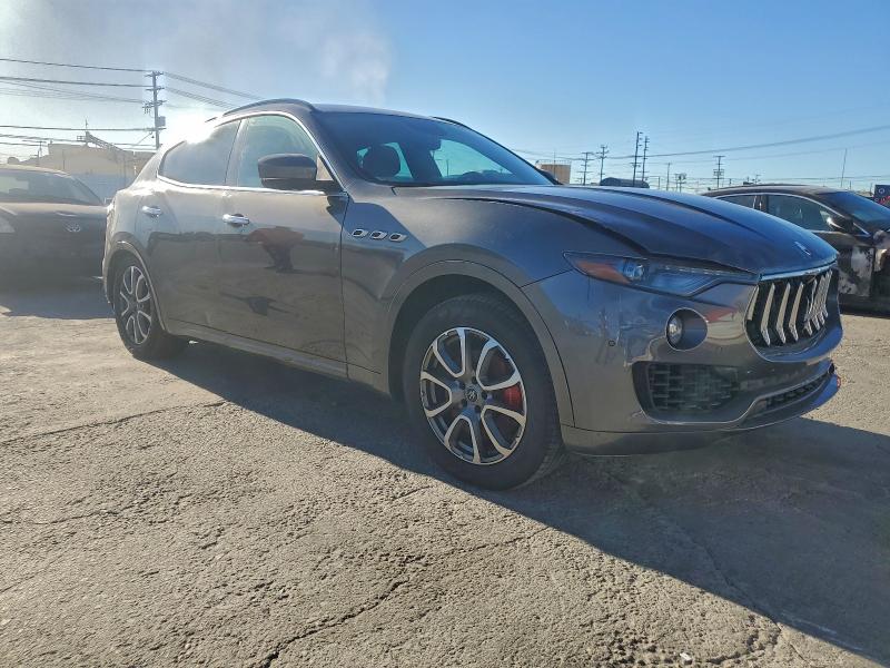 Продажа на аукционе авто 2019 Maserati Levante, vin: ZN661XUA5KX322564, номер лота: 95972455