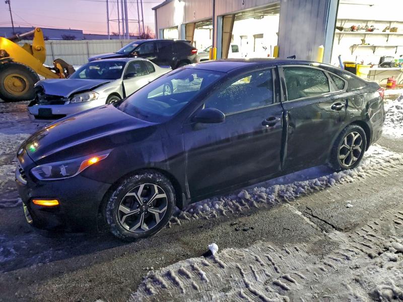 95249615 :رقم المزاد ، 3KPF24AD6KE072764 vin ، 2019 Kia Forte مزاد بيع