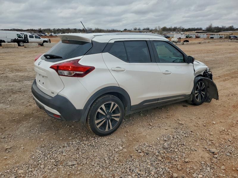 Продажа на аукционе авто 2019 Nissan Kicks, vin: 3N1CP5CU3KL565484, номер лота: 94704655