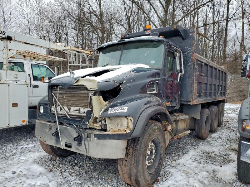 2003 Mack Cv713 მანქანა იყიდება აუქციონზე, vin: 1M2AG12C33M003027, აუქციონის ნომერი: 90996535