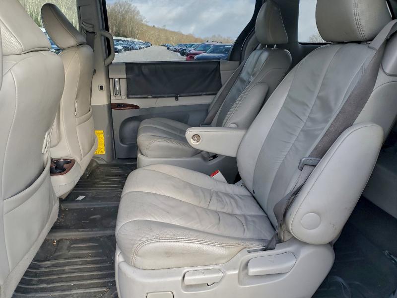 Aukcja sprzedaży 2011 Toyota Sienna Xle, vin: 5TDDK3DC0BS019018, numer aukcji: 98811035