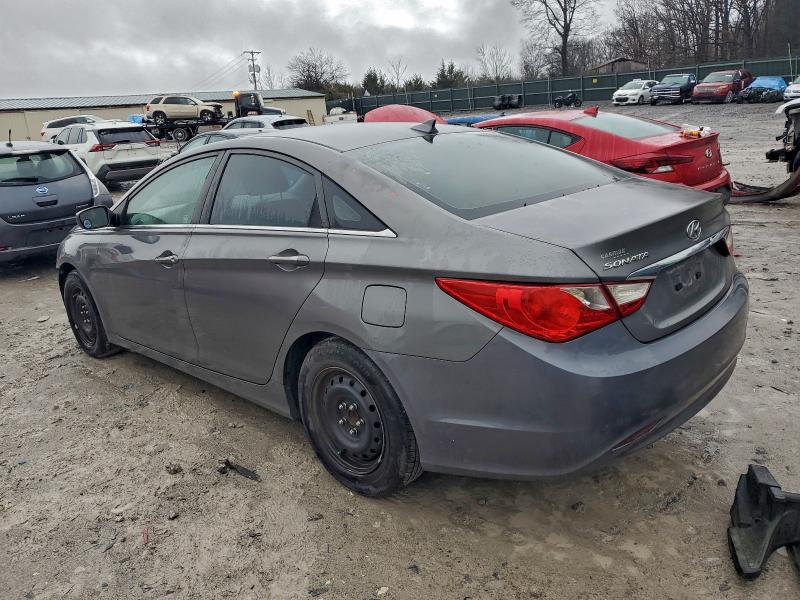 2013 Hyundai Sonata მანქანა იყიდება აუქციონზე, vin: 5NPEB4AC4DH568051, აუქციონის ნომერი: 95672445