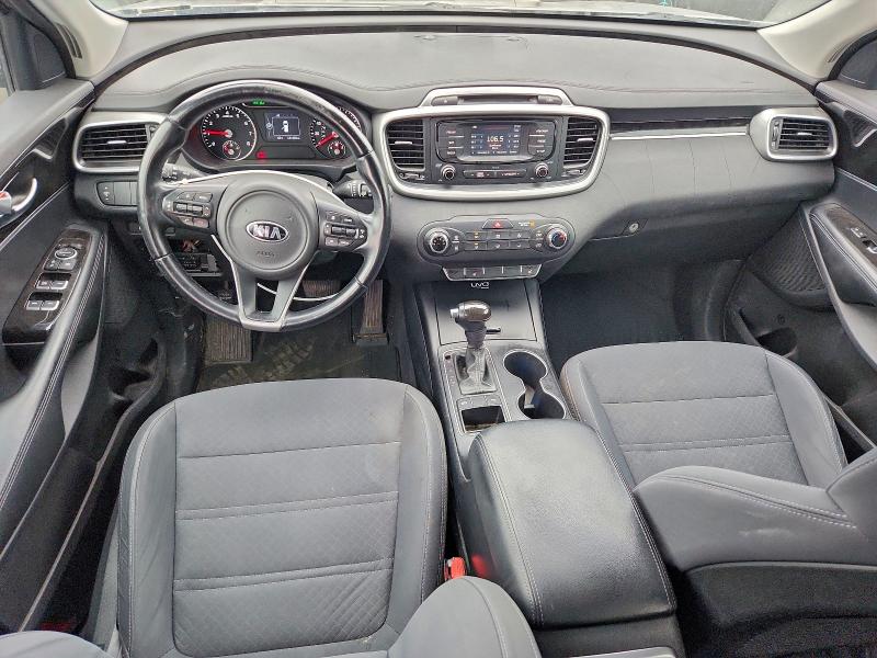 97612155 :رقم المزاد ، 5XYPG4A37GG077365 vin ، 2016 Kia Sorento مزاد بيع
