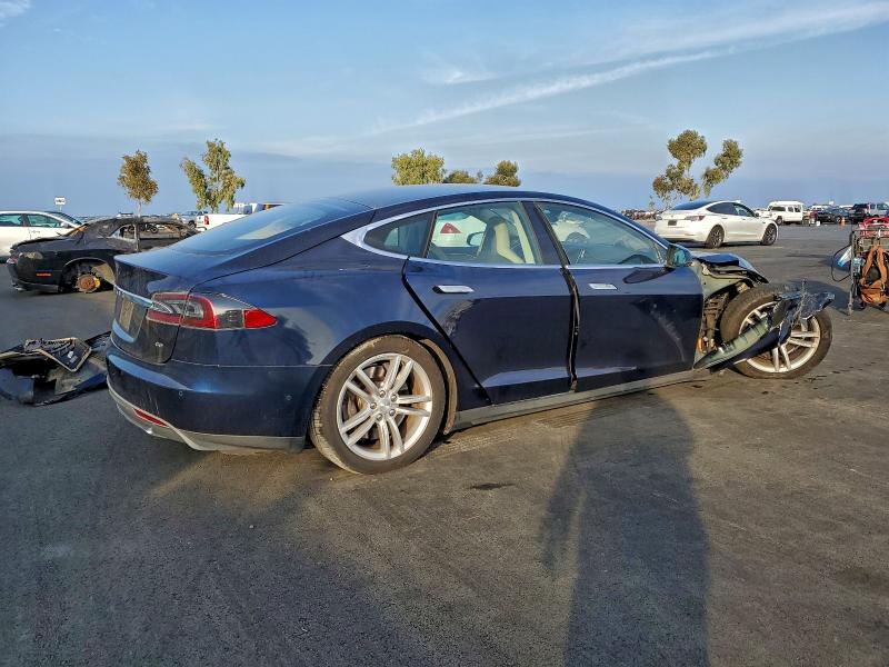 2014 Tesla Model S მანქანა იყიდება აუქციონზე, vin: 5YJSA1S10EFP55756, აუქციონის ნომერი: 97535475