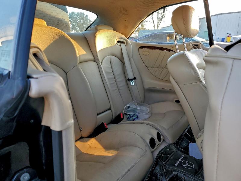 Продажа на аукционе авто 2008 Mercedes-benz Clk 550, vin: WDBTK72G08T089832, номер лота: 93862665