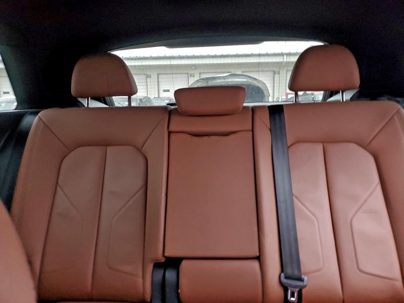 97341145 :رقم المزاد ، WA1AUCF34M1058893 vin ، 2021 Audi Q3 مزاد بيع