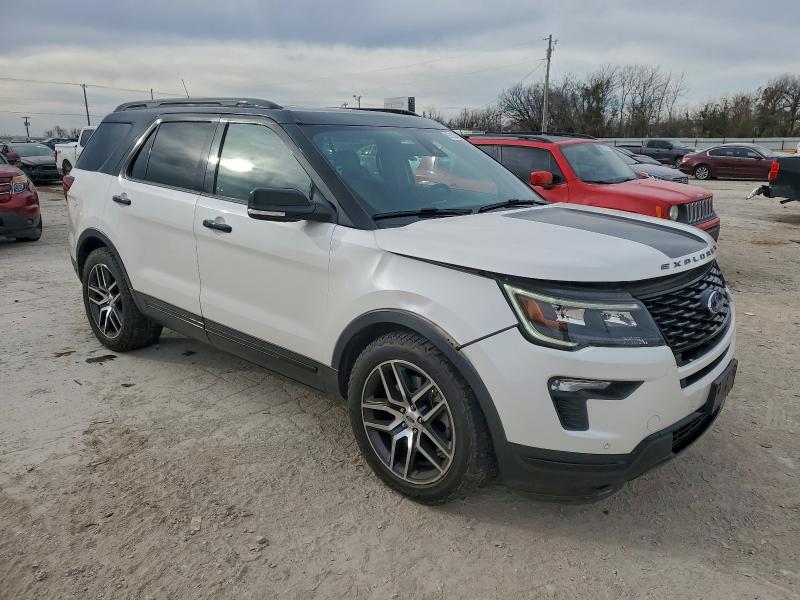 97102275 :رقم المزاد ، 1FM5K8GT6JGA42840 vin ، 2018 Ford Explorer S مزاد بيع