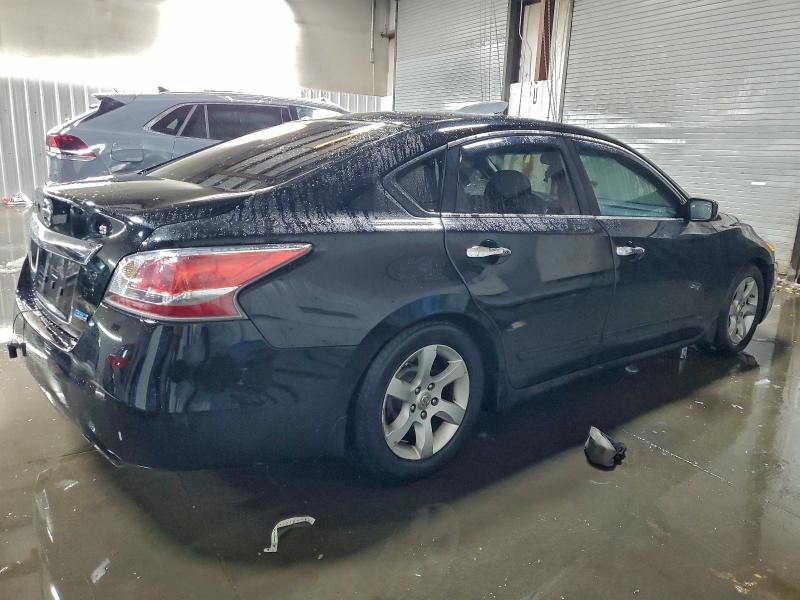 2014 Nissan Altima მანქანა იყიდება აუქციონზე, vin: 1N4AL3AP4EC131761, აუქციონის ნომერი: 95792935