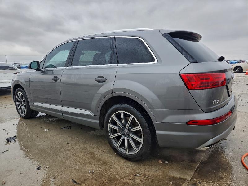 Продажа на аукционе авто 2017 Audi Q7, vin: WA1LAAF78HD012982, номер лота: 95906625