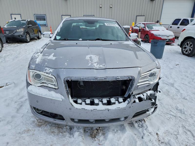 94894445 :رقم المزاد ، 2C3CA6CT3BH522563 vin ، 2011 Chrysler 300c مزاد بيع