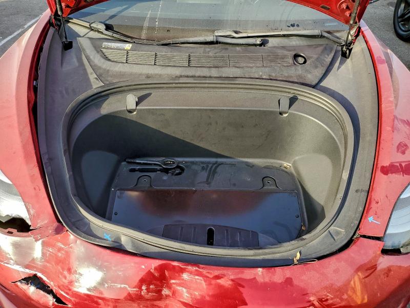 Продажа на аукционе авто 2018 Tesla Model 3, vin: 5YJ3E1EA6JF049146, номер лота: 98245875