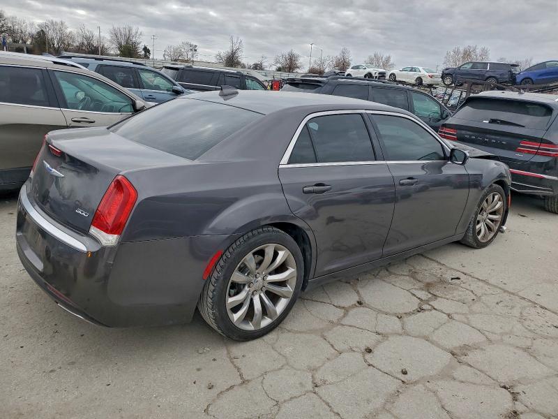 98065485 :رقم المزاد ، 2C3CCAAG1JH265128 vin ، 2018 Chrysler 300 مزاد بيع