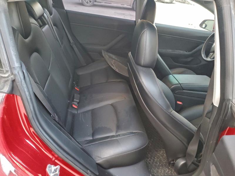 93418015 :رقم المزاد ، 5YJ3E1EB0JF120026 vin ، 2018 Tesla Model 3 مزاد بيع