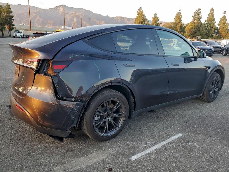 Продажа на аукционе авто 2025 Tesla Model Y, vin: 7SAYGDED3SF218281, номер лота: 93929205