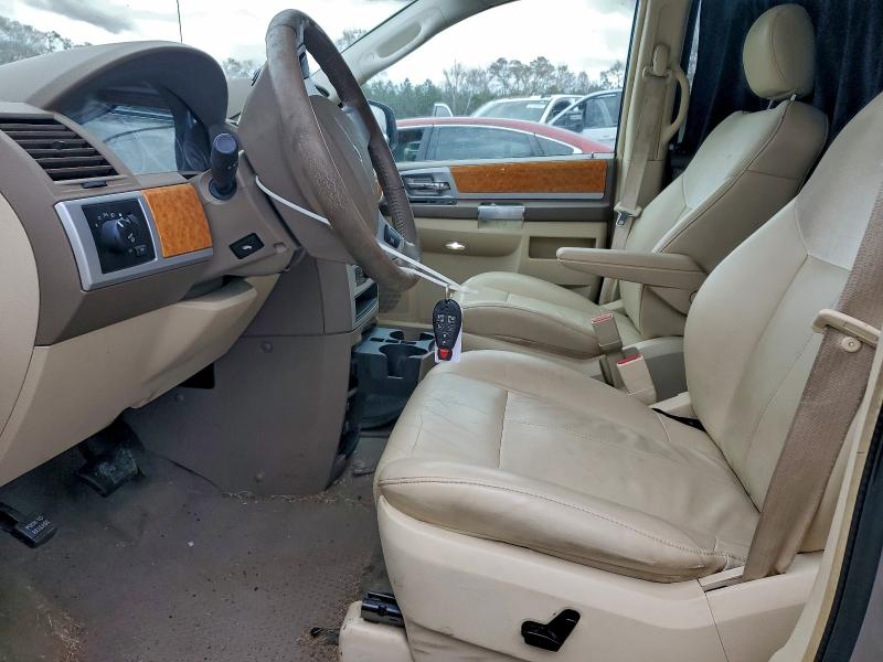 Продажа на аукционе авто 2008 Chrysler Town & Country, vin: 2A8HR64X58R613342, номер лота: 97938995
