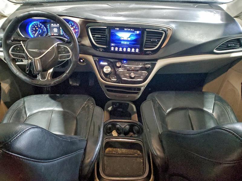 96149695 :رقم المزاد ، 2C4RC1BG2HR520958 vin ، 2017 Chrysler Pacifica مزاد بيع