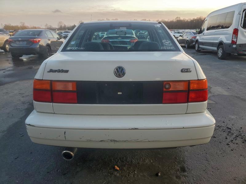 94967925 :رقم المزاد ، 3VWRA81H6WM107693 vin ، 1998 Volkswagen Jetta Gl مزاد بيع