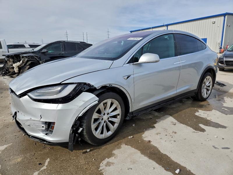 2018 Tesla Model X მანქანა იყიდება აუქციონზე, vin: 5YJXCDE21JF101252, აუქციონის ნომერი: 97760545