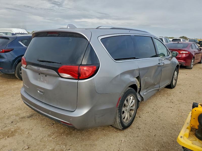 95419845 :رقم المزاد ، 2C4RC1BG1KR561217 vin ، 2019 Chrysler Pacifica مزاد بيع