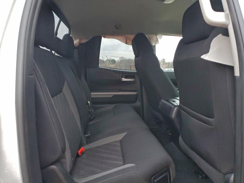 95463435 :رقم المزاد ، 5TFUY5F12HX626028 vin ، 2017 Toyota Tundra مزاد بيع
