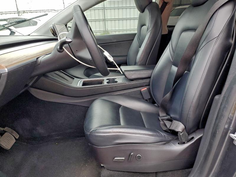 97030755 :رقم المزاد ، 5YJYGDEE1MF232852 vin ، 2021 Tesla Model Y مزاد بيع