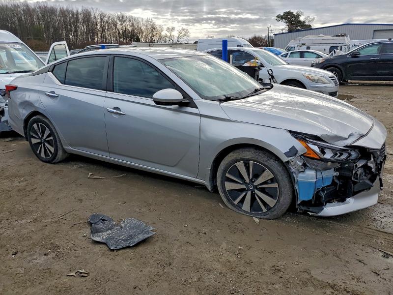 95572185 :رقم المزاد ، 1N4BL4DW9NN332945 vin ، 2022 Nissan Altima مزاد بيع