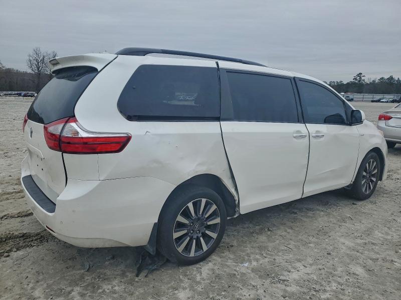 Продажа на аукционе авто 2019 Toyota Sienna Xle, vin: 5TDDZ3DC9KS226292, номер лота: 95211375