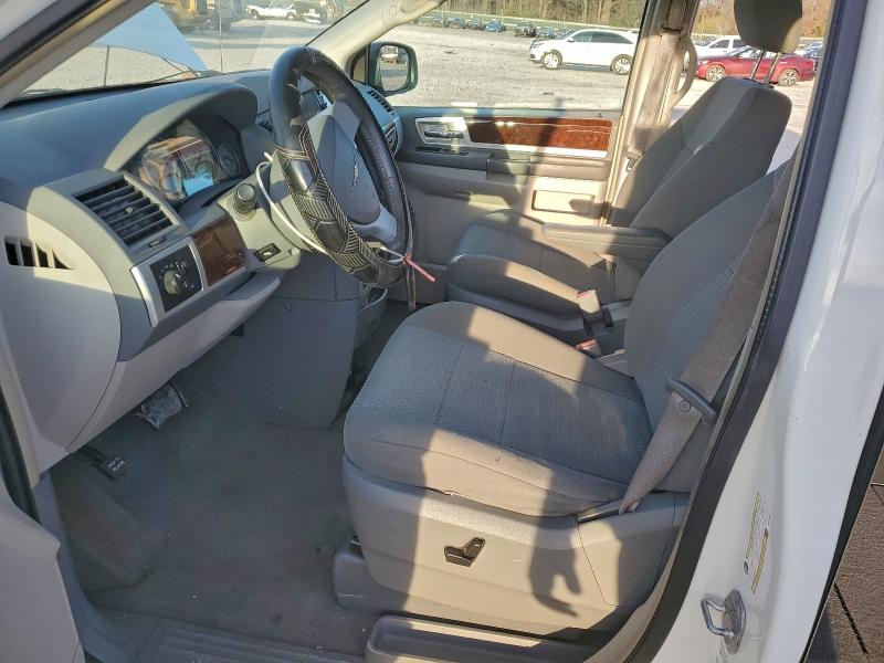 Продаж на аукціоні авто 2010 Chrysler Town & Country, vin: 2A4RR5D17AR132509, номер лоту: 95852665