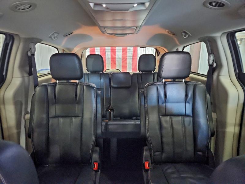 98377545 :رقم المزاد ، 2C4RC1BG1DR774512 vin ، 2013 Chrysler Town & Cou مزاد بيع