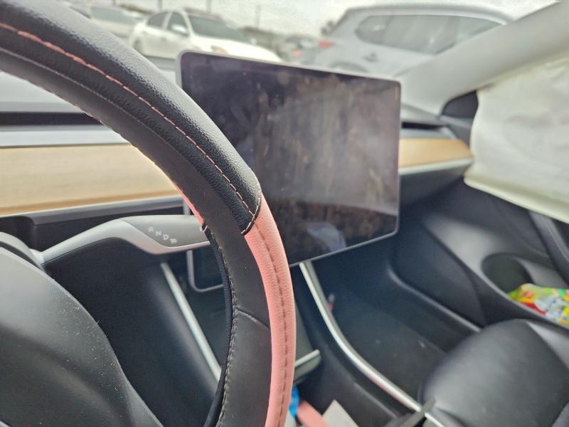 96576085 :رقم المزاد ، 5YJ3E1EA8LF612099 vin ، 2020 Tesla Model 3 مزاد بيع
