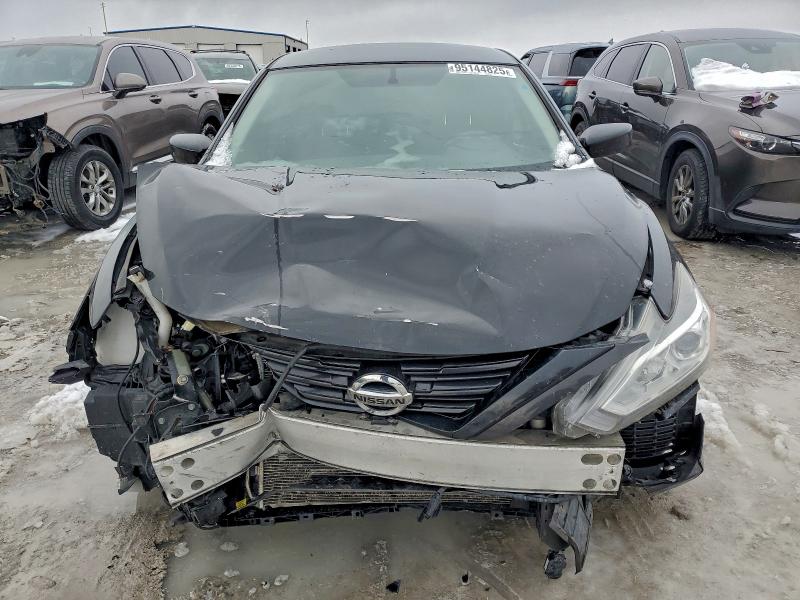95144825 :رقم المزاد ، 1N4AL3AP9JC291886 vin ، 2018 Nissan Altima 2.5 مزاد بيع